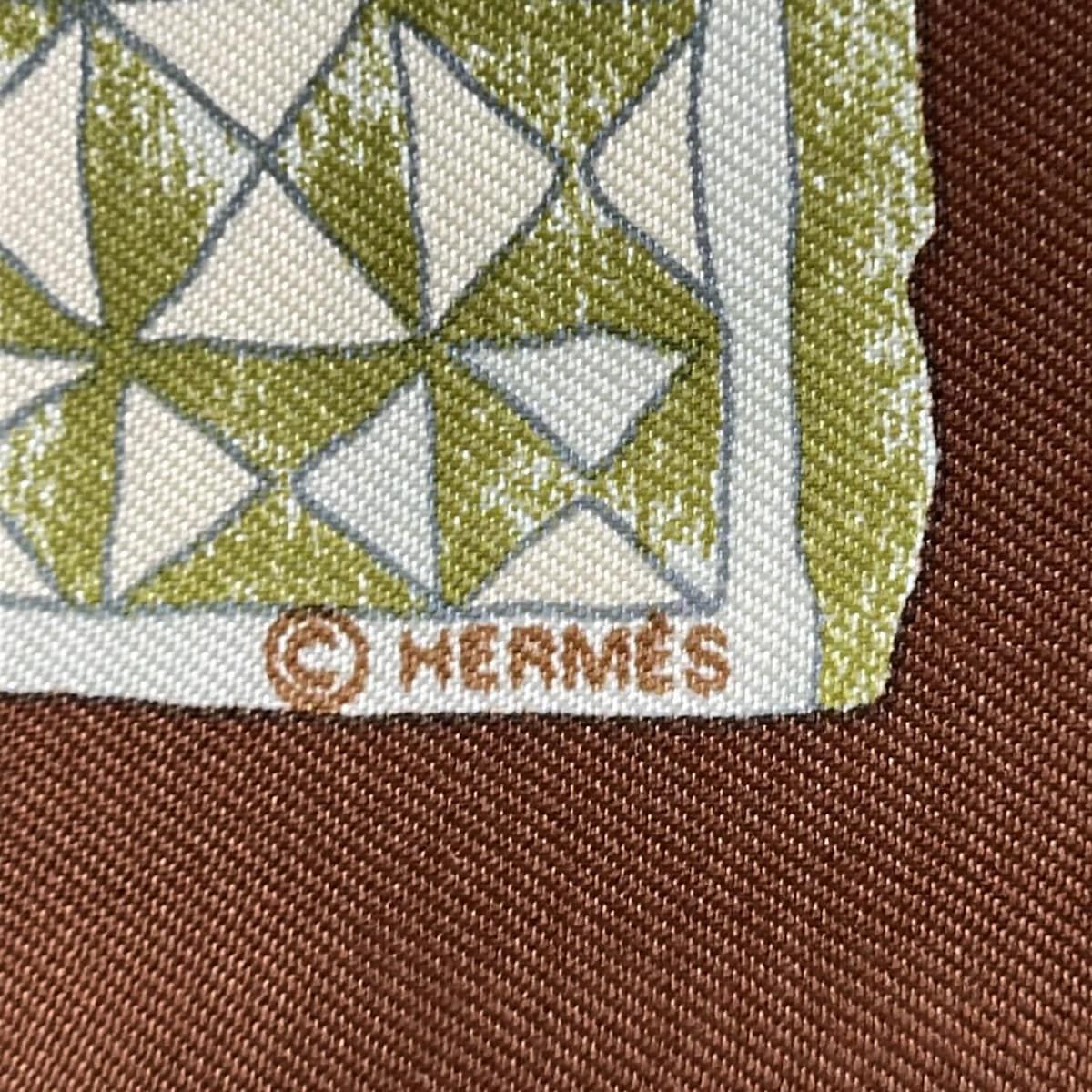 HERMES(エルメス) スカーフ新品同様 プチカレ ダークブラウン×ライト