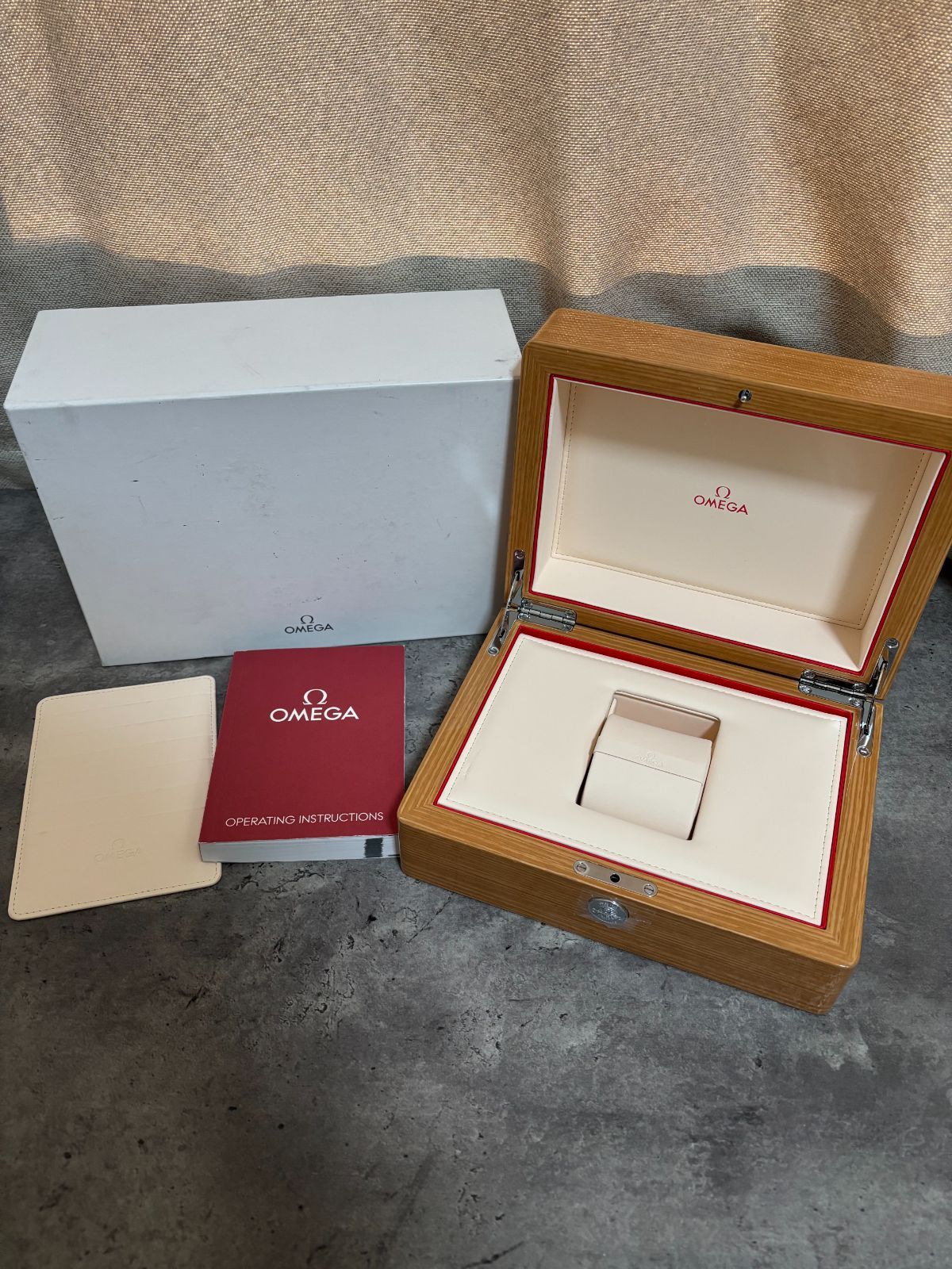 オメガ OMEGA 空箱 腕時計ケース BOX 取扱説明書 巾着 カードケース付