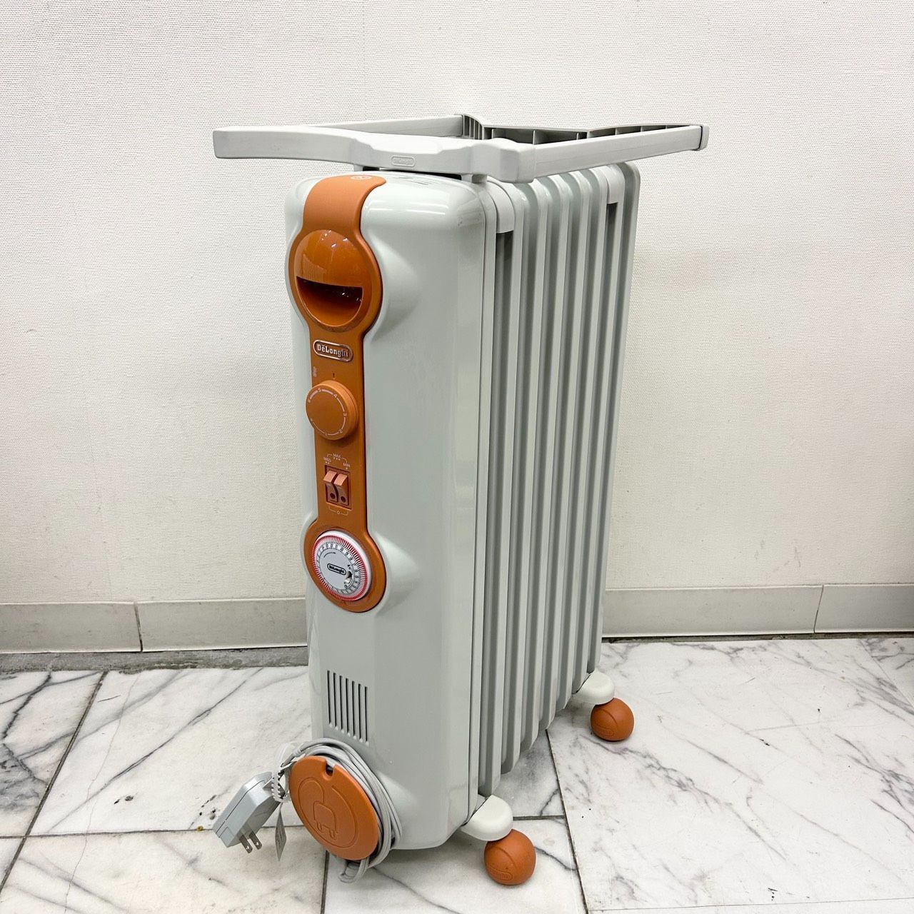 動作確認済み】DeLonghi JR0812 デロンギ オイルヒーター トップ