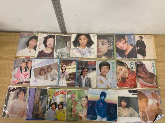 邦楽レコードまとめ売り14枚【女性アーティスト】 邦楽レコードまとめ売り14枚【女性アーティスト】 日向坂46、シングル