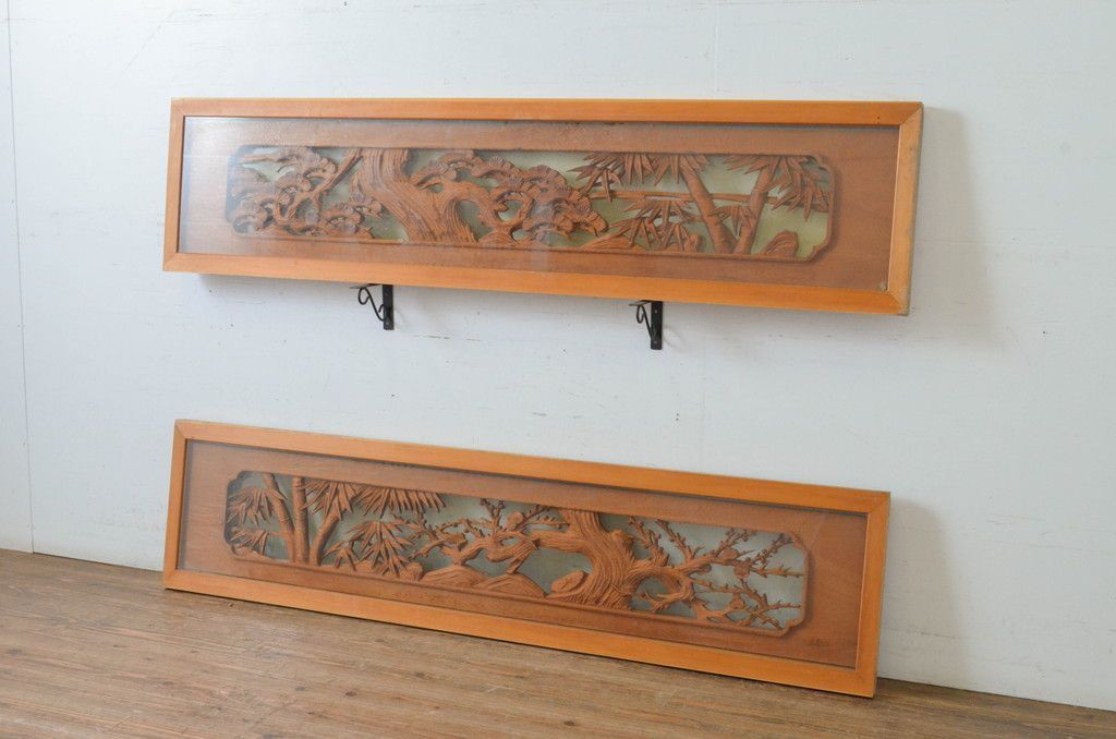 現状販売 彫刻欄間 セット アンティーク建具 松竹梅 両面ガラス 明かり取り 明り取り 建具 4～7営業日前後で発送 修理加工希望の方3ヶ月程で発送 R-065053