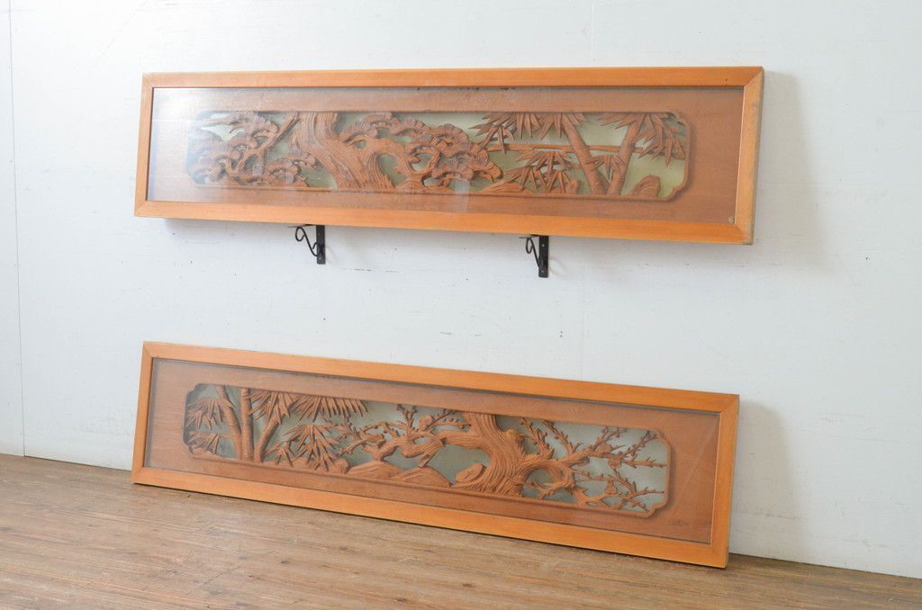 現状販売 彫刻欄間 セット アンティーク建具 松竹梅 両面ガラス 明かり取り 明り取り 建具 4～7営業日前後で発送 修理加工希望の方3ヶ月程で発送 R 065053