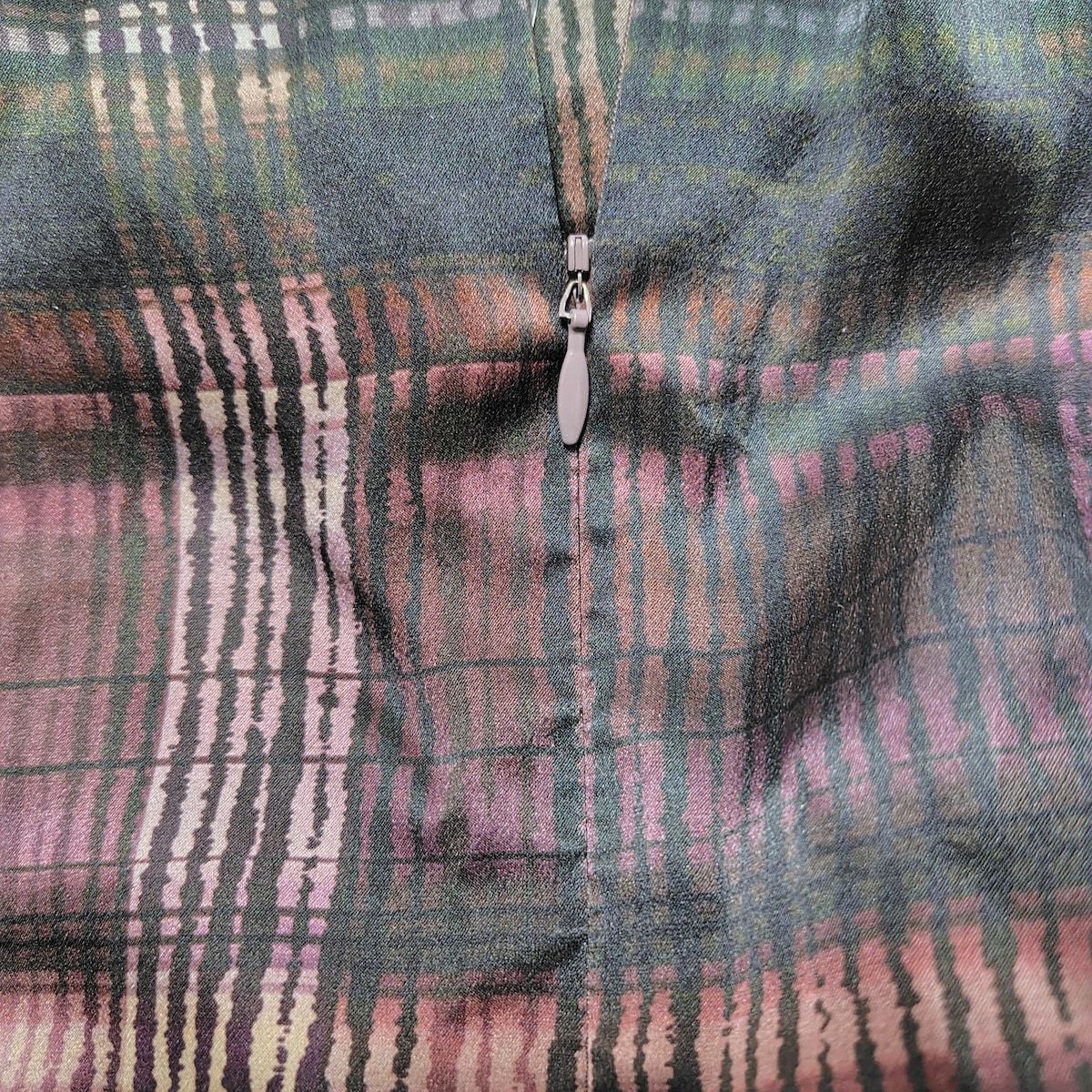 ベージュ パープル