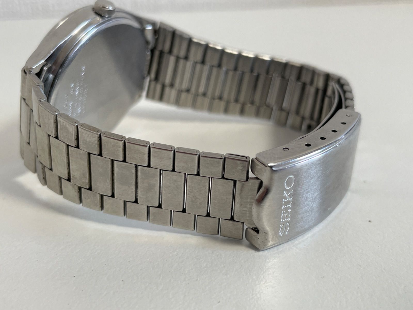稼働/新品電池 SEIKO SPIRIT クォーツ デイデイト シルバー 腕時計 