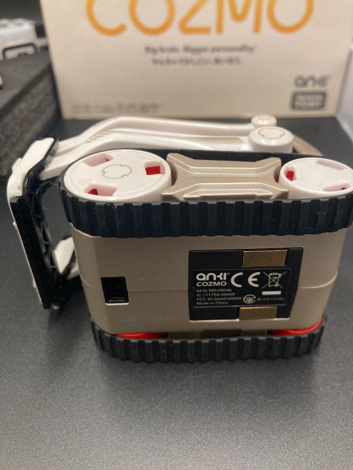 本体2台【極美品】COZMO (コズモ) AIロボット クリスマス プレゼント