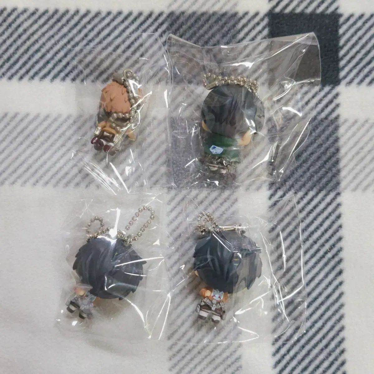 (まとめ) 進撃の巨人 KARA（カラ）コレ がちゃ キーホルダー