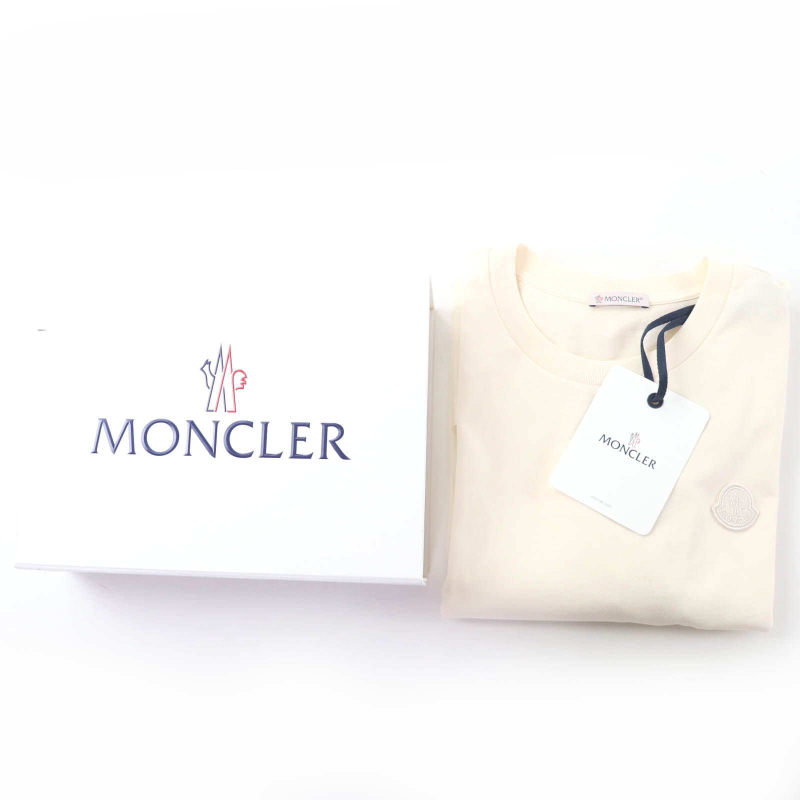 未使用品☆MONCLER モンクレール 2024年製 コットン100％ シルク使い ロゴワッペン付 半袖Ｔシャツ アイボリー M 箱付 正規品 レディース 未使用品☆MONCLER モンクレール 2024年製 コットン100％ シルク使い