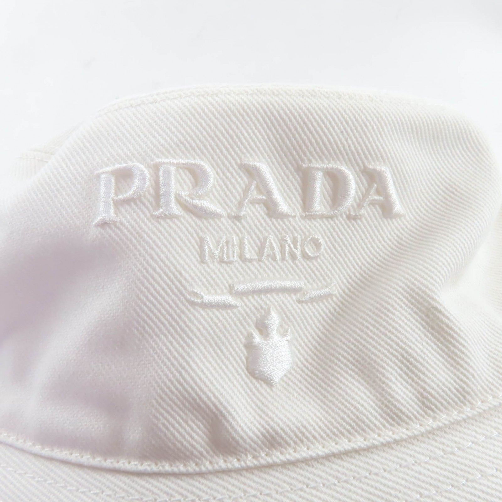 極美品☆PRADA プラダ 2023年製 1HC137 コットン100％ ロゴ刺繍入り