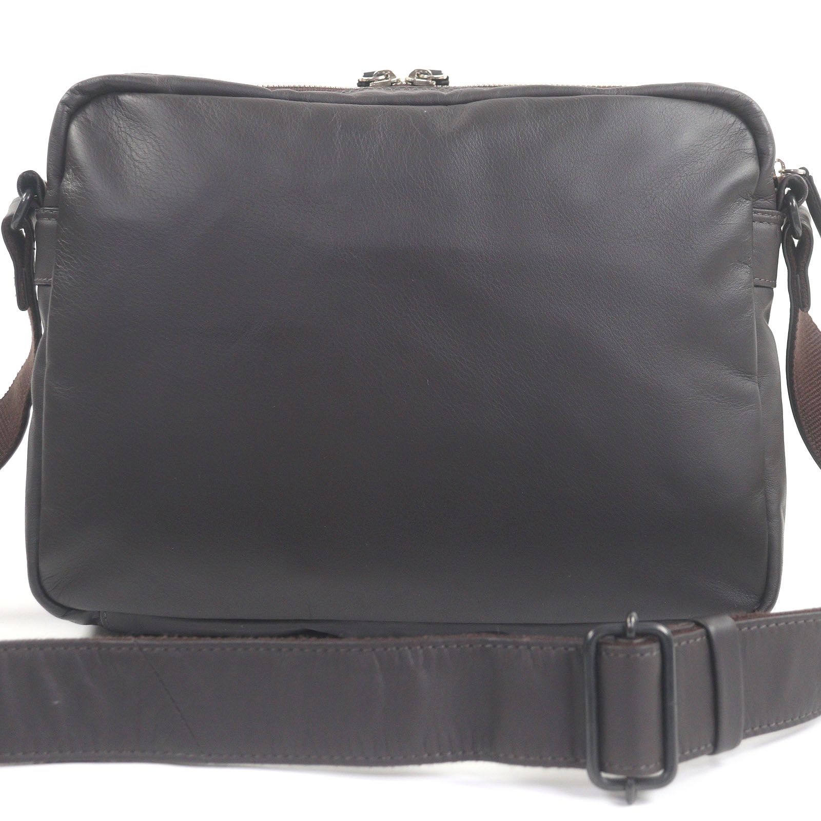 アメイズ レザー