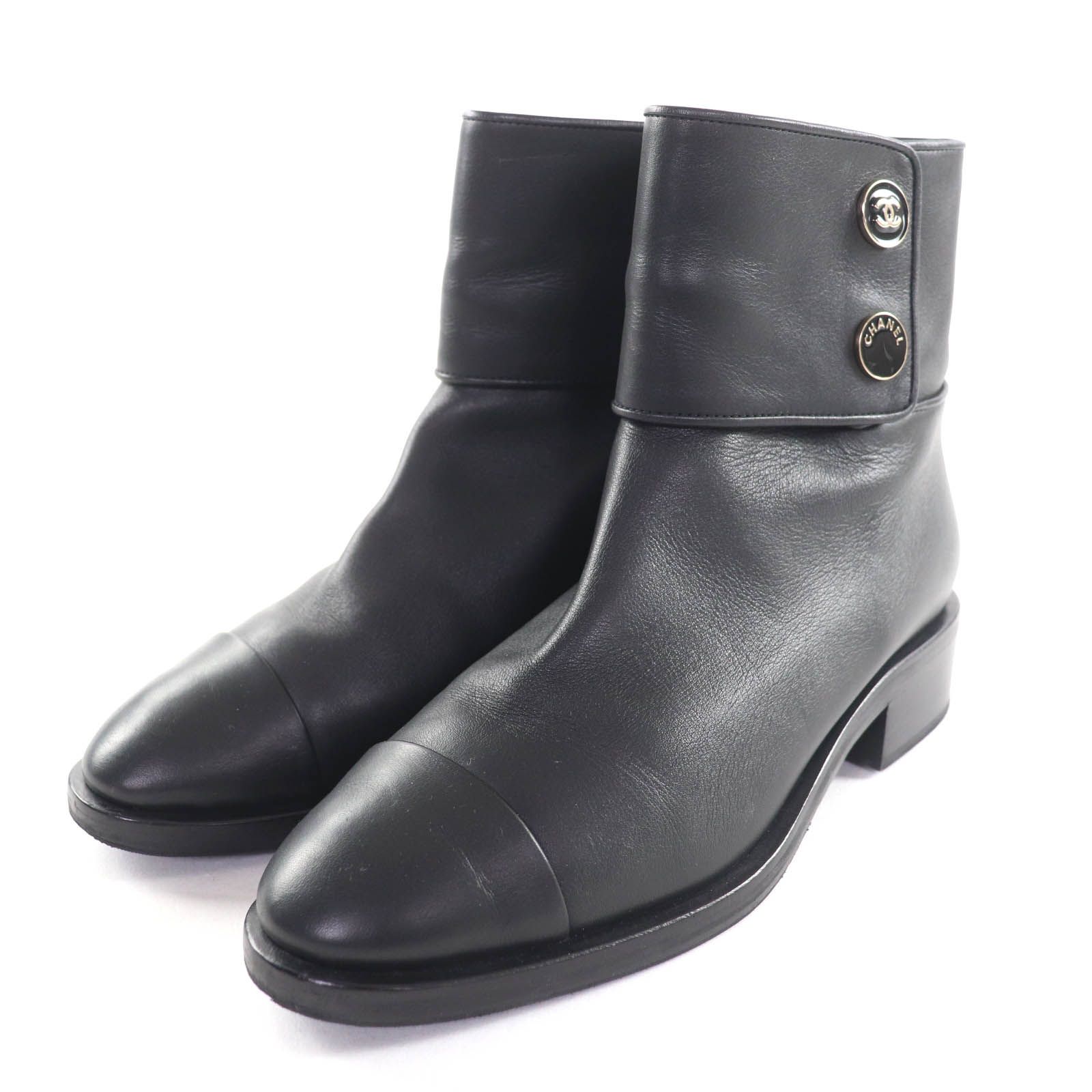 CHANEL シャネル G 39566 ココマーク ロゴボタン付 レザー ショートブーツ ブラック 38 5 イタリア製 レディース