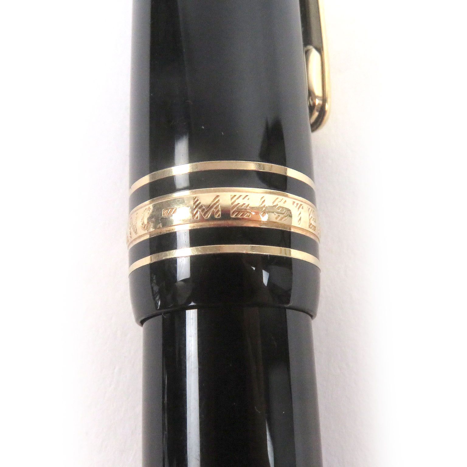 □ モンブラン マイスターシュテュック ル グラン ペン先14 K Bニブ キャップ式 万年筆 ブラック ゴールド ドイツ製 メンズ