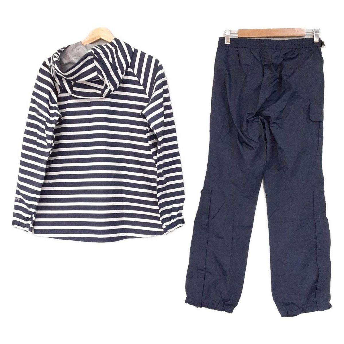 HELLY HANSEN ヘリーハンセン レディースパンツセットアップ レディース - 白×ダークネイビー ボーダー レインウェア