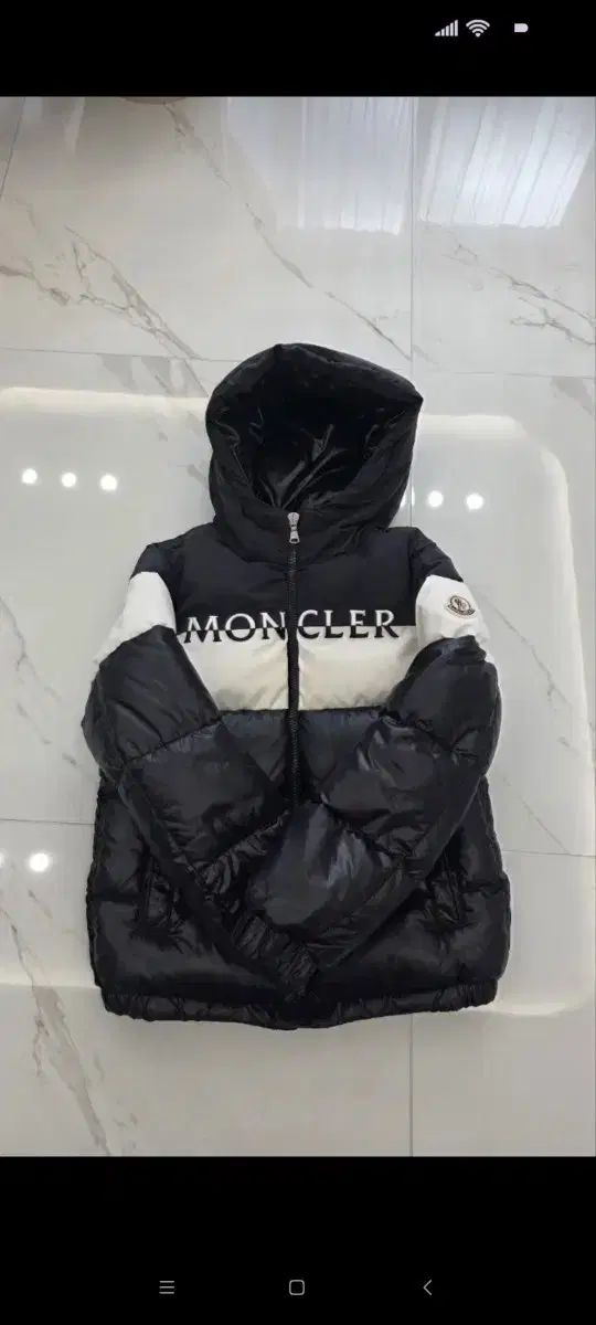 モンクレール キッズ LAOTARI ダウン