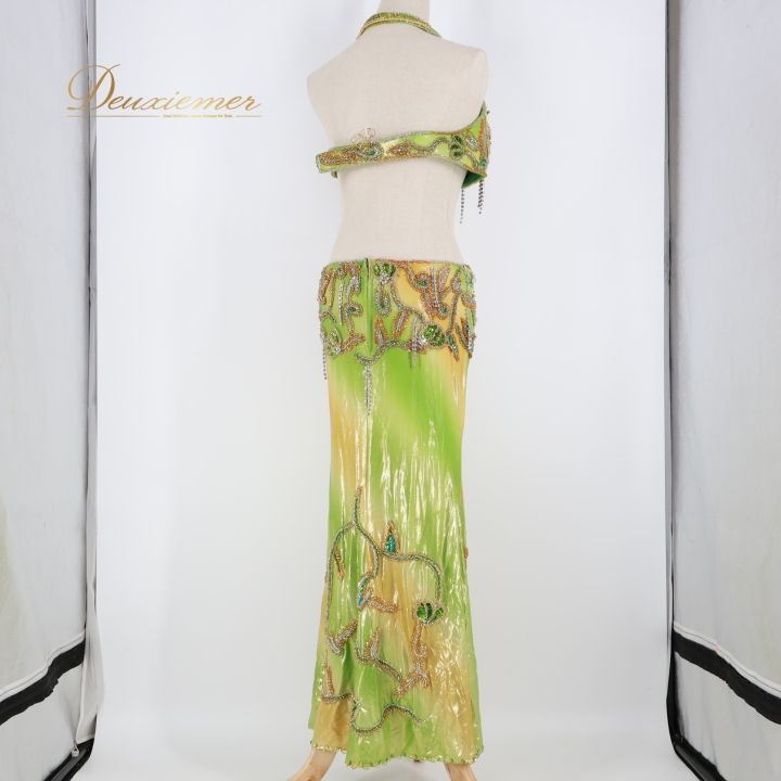 ベリーダンス オリエンタル 衣装 上下セット グリーン系ラインストーン