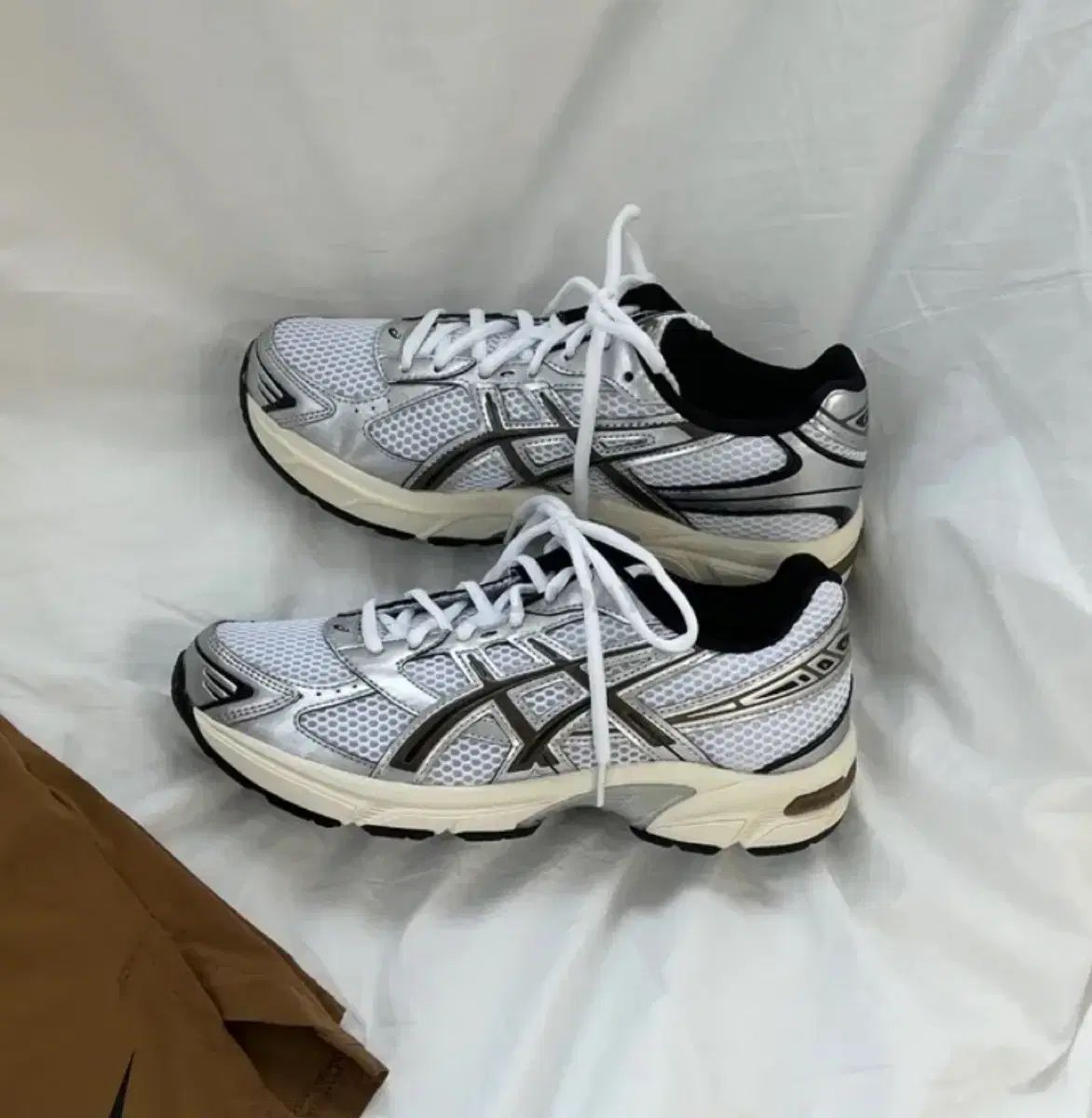 アシックス ゲル1130 ホワイトクレーキャニオン 240