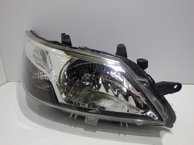 し*ょ様 スバル エクシーガ純正HIDキセノンヘッドライト1861 YA4/5