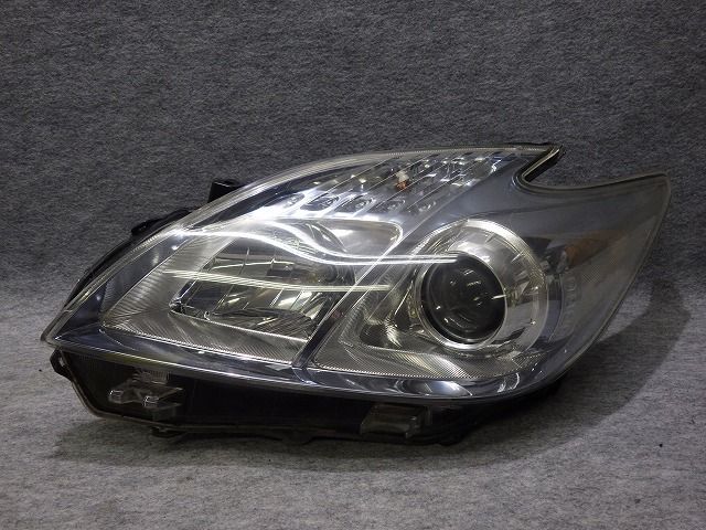 30系 プリウス ヘッドライト 左右 ハロゲン ZVW30 前期 47-29 ホ