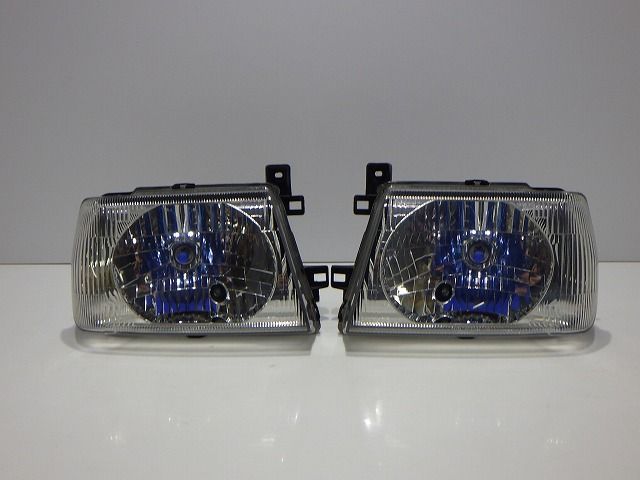 H58A パジェロミニ 後期　ハロゲン ヘッドライト 左右　 レべ付 パジェロミニ ヘッドライト左右 ハロゲン H58A レベ無 100-87819 100