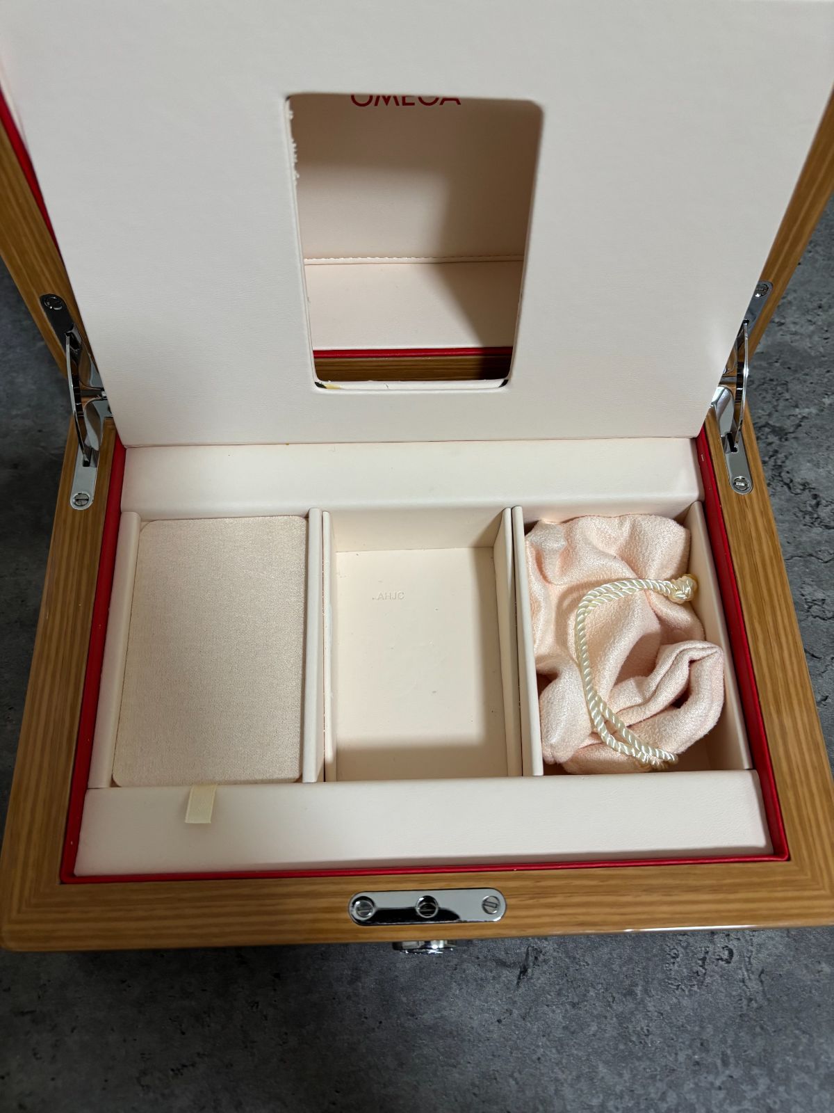 オメガ OMEGA 空箱 腕時計ケース BOX 取扱説明書 巾着 カードケース付