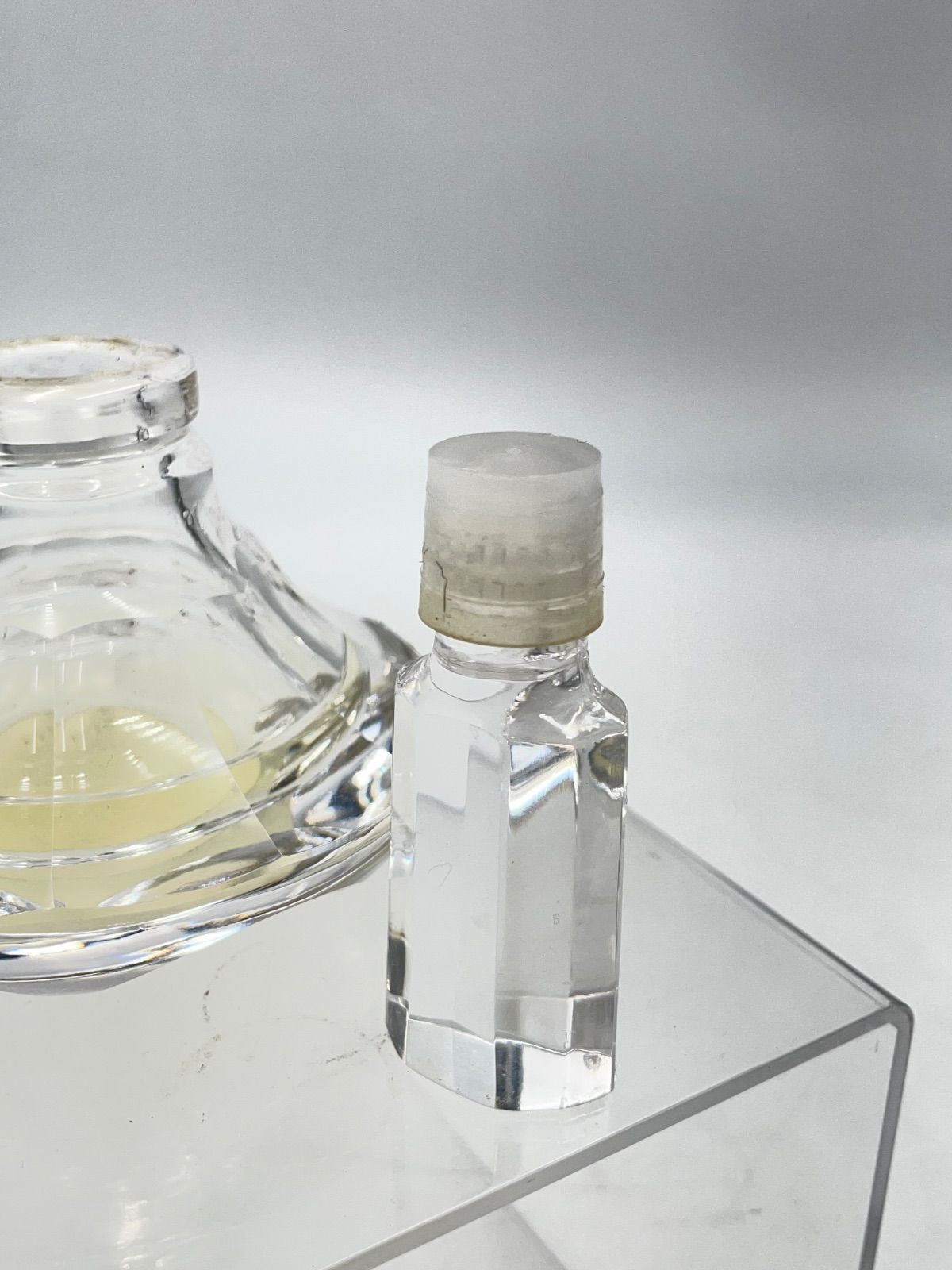 CS2084 資生堂 ホワイトローズ ナチュラル 32ml 香水 - メルカリ