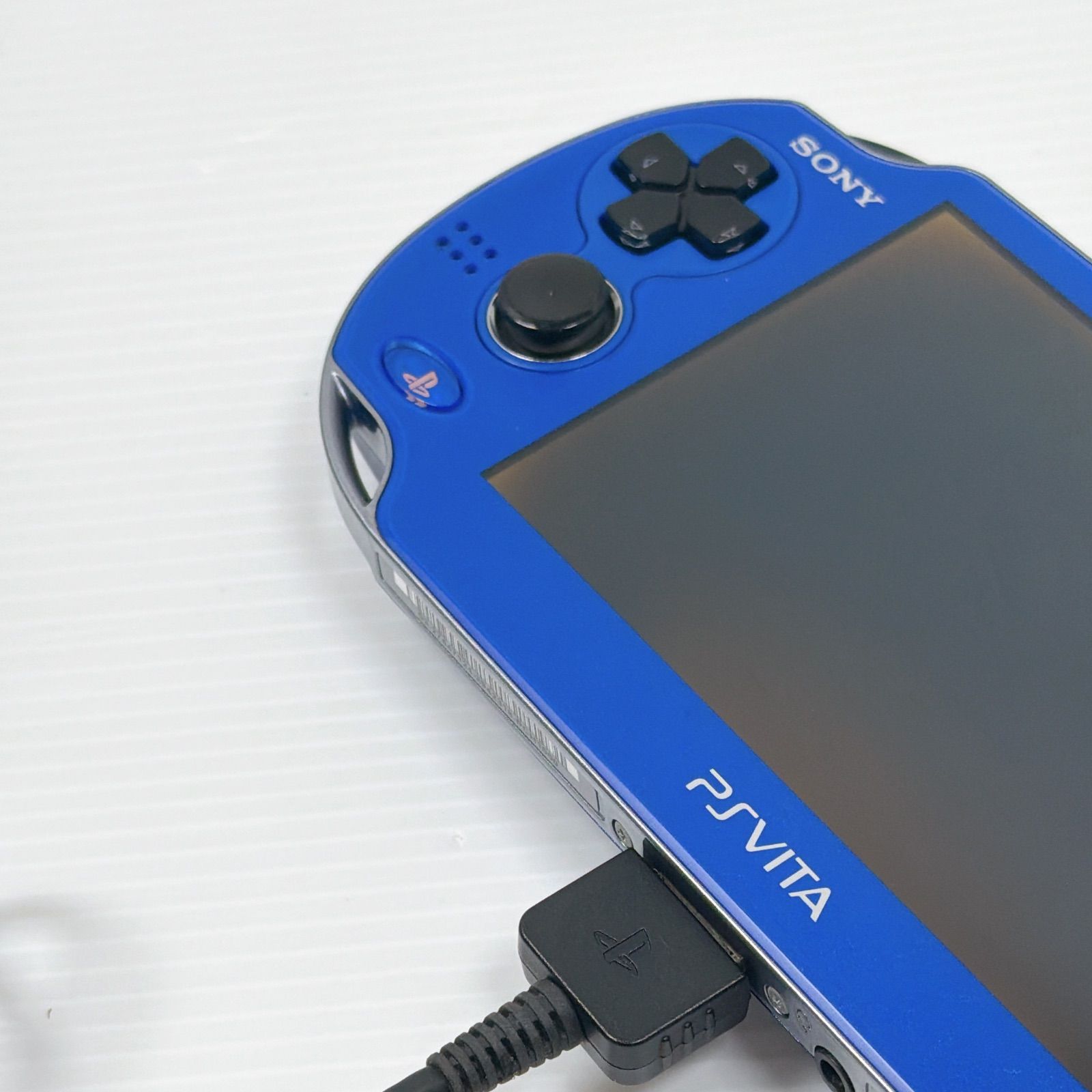 4 GBメモリーカード付き