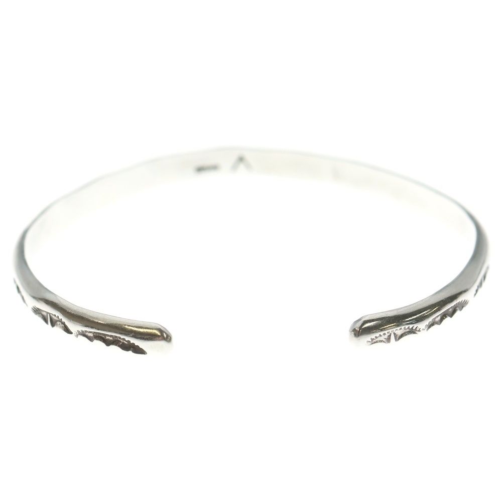 INDIAN JEWELRY インディアンジュエリー ナバホ族 トライアングルスタンプバングル シルバー