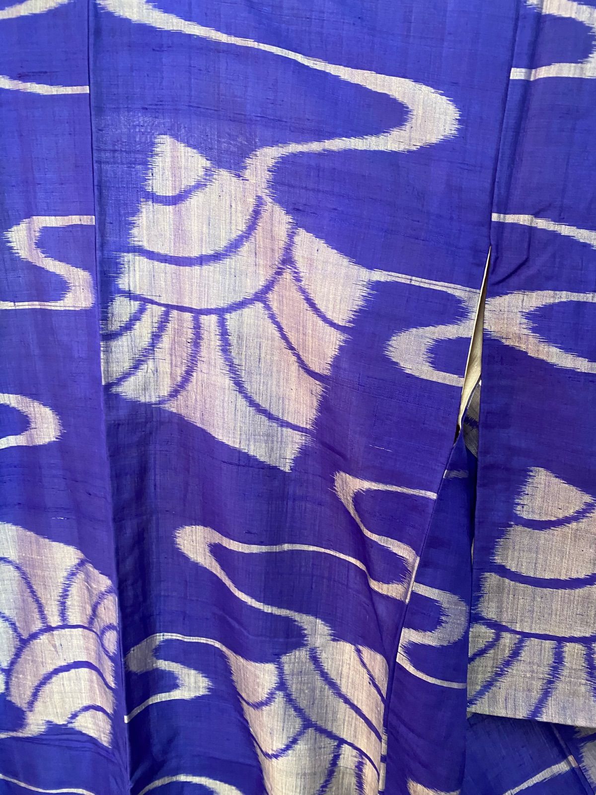 着物】アンティーク着物 アンティーク 銘仙 袷 正絹 しつけ糸あり 青紫