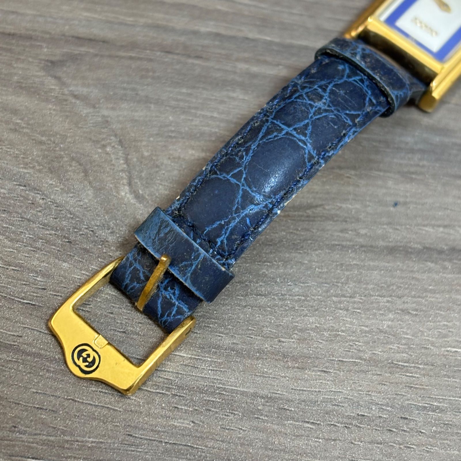 s【売り尽くし】GUCCI グッチレザーベルト 2600L ゴールド 金色 青文字