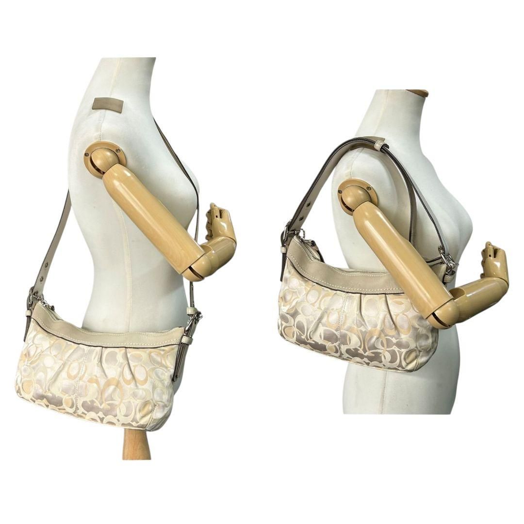 【美品】コーチ　バッグ　ハンドバッグ　ショルダーバッグ　2WAY 白　夏 COACH（コーチ） ハンドバッグ 2way ショルダーバッグ 斜めがけ