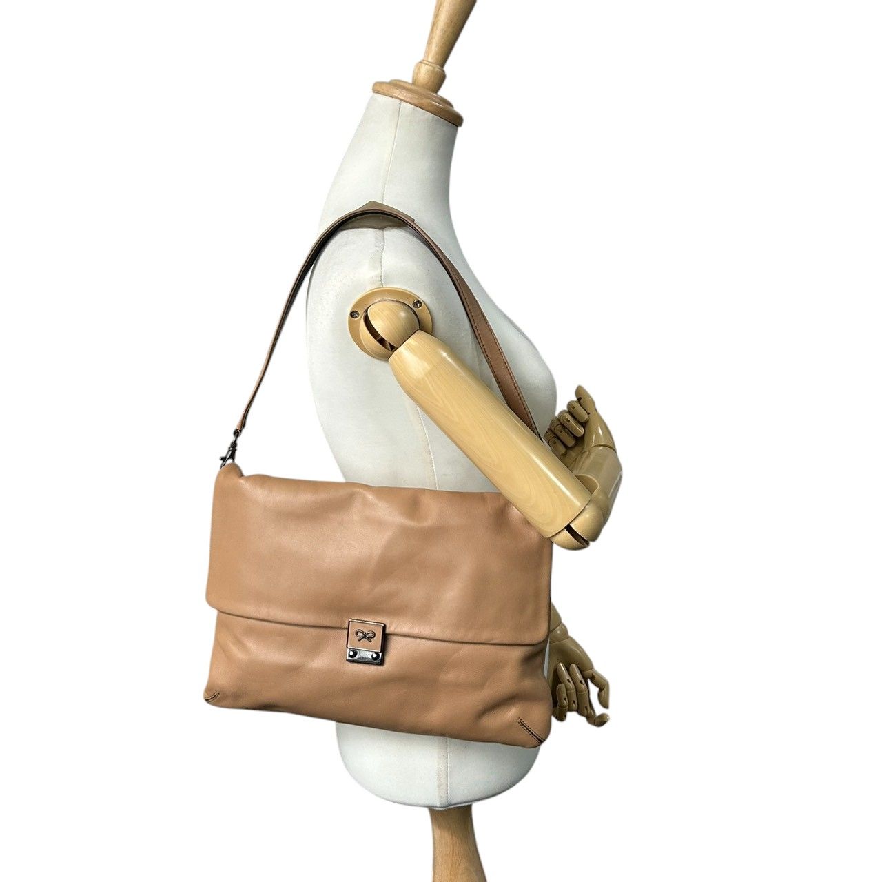 極 美品 アニヤハインドマーチ Anya Hindmarch ショルダーバッグ 