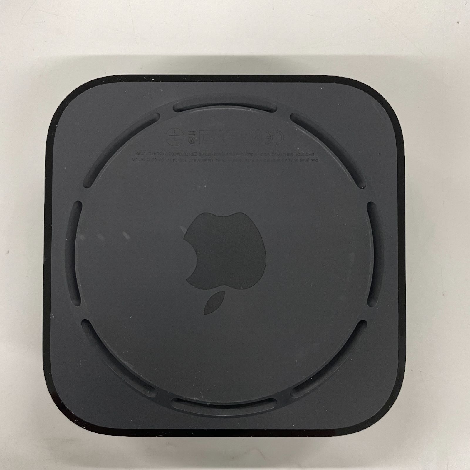 送料無料!! 良品中古 Apple TV 4K / A1842 /32GB MQD22J/A 第1世代