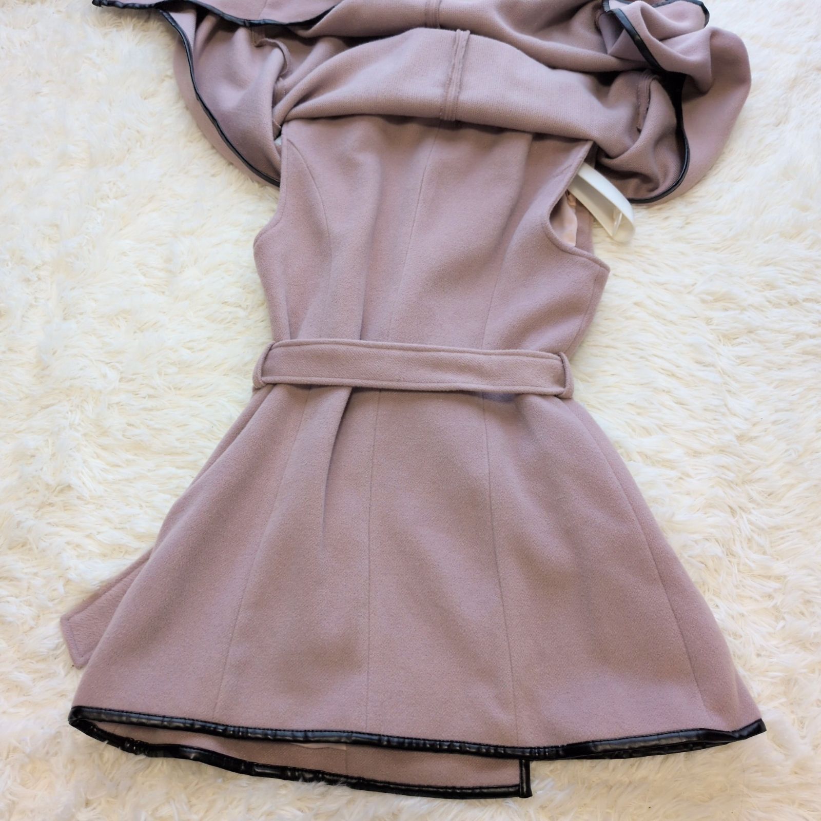 美品】eimy istoire パイピングデザイン マントコート ピンク - メルカリ