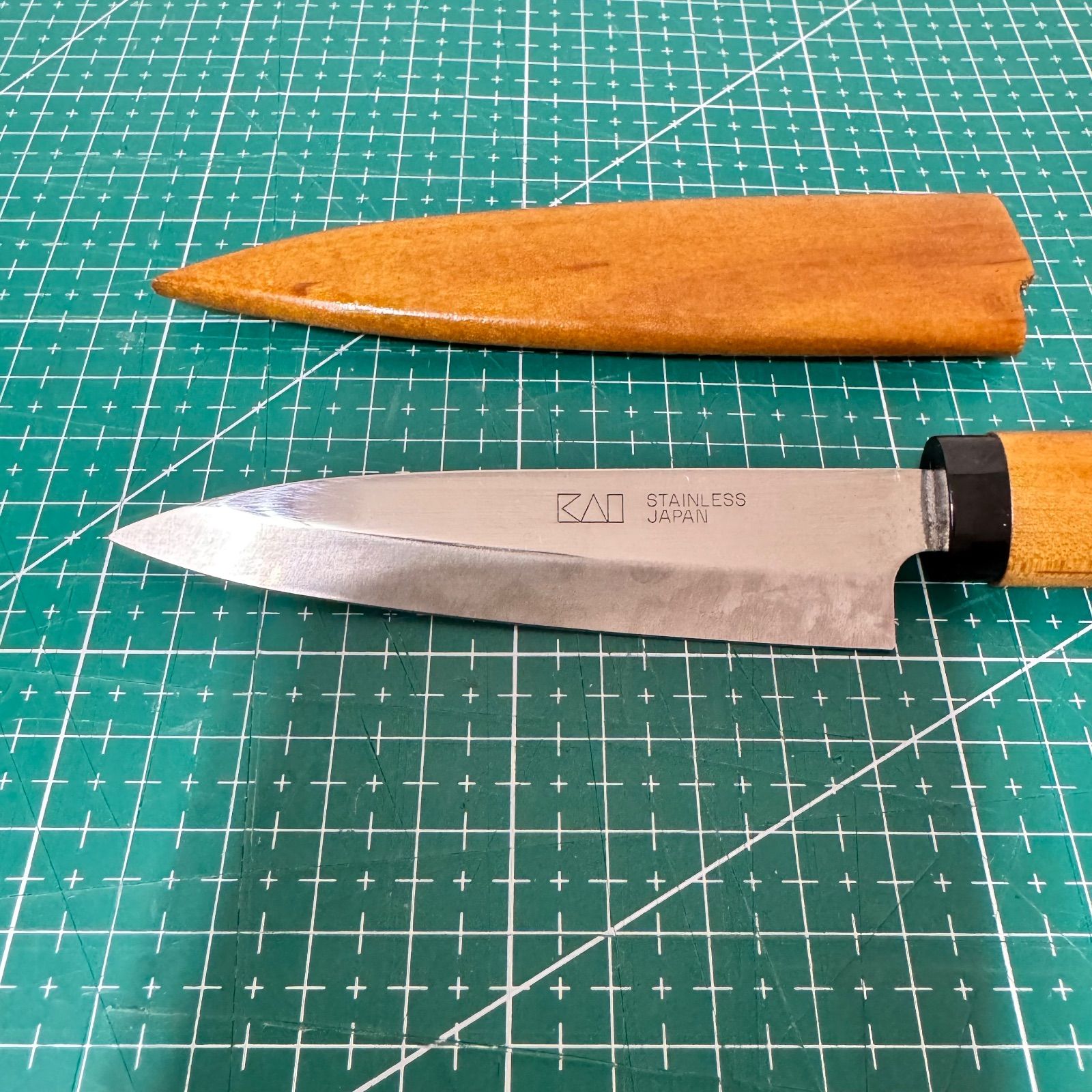 貝印 KAI 木製鞘付き フルーツナイフ 95mm☆日本製 右手用 携帯