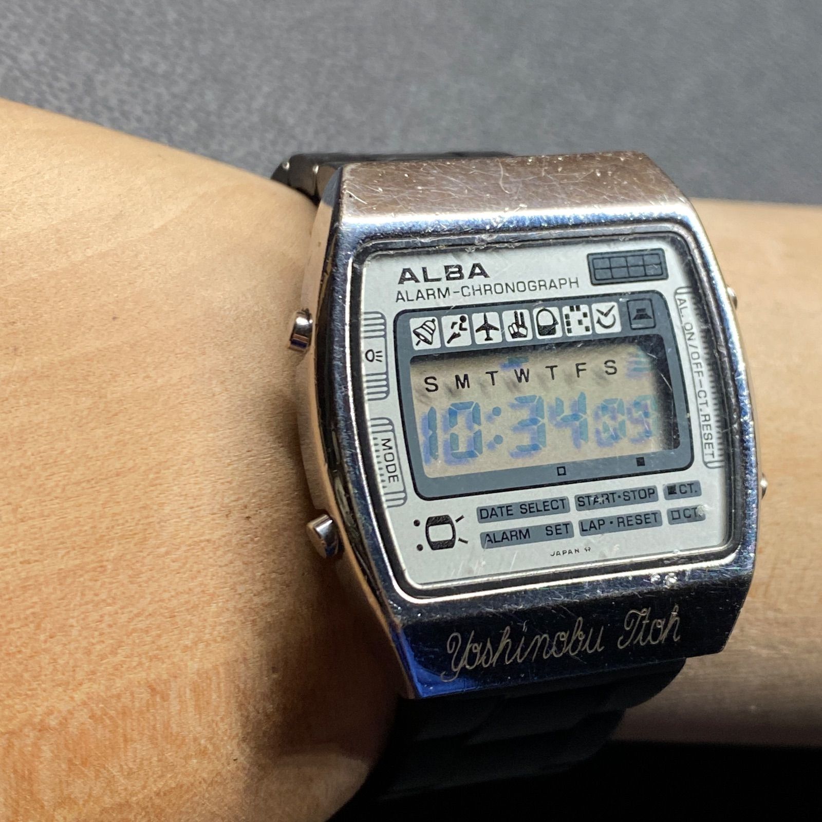ヴィンテージ セイコー SEIKO ALBA Y749-4020 デジタル シルバー