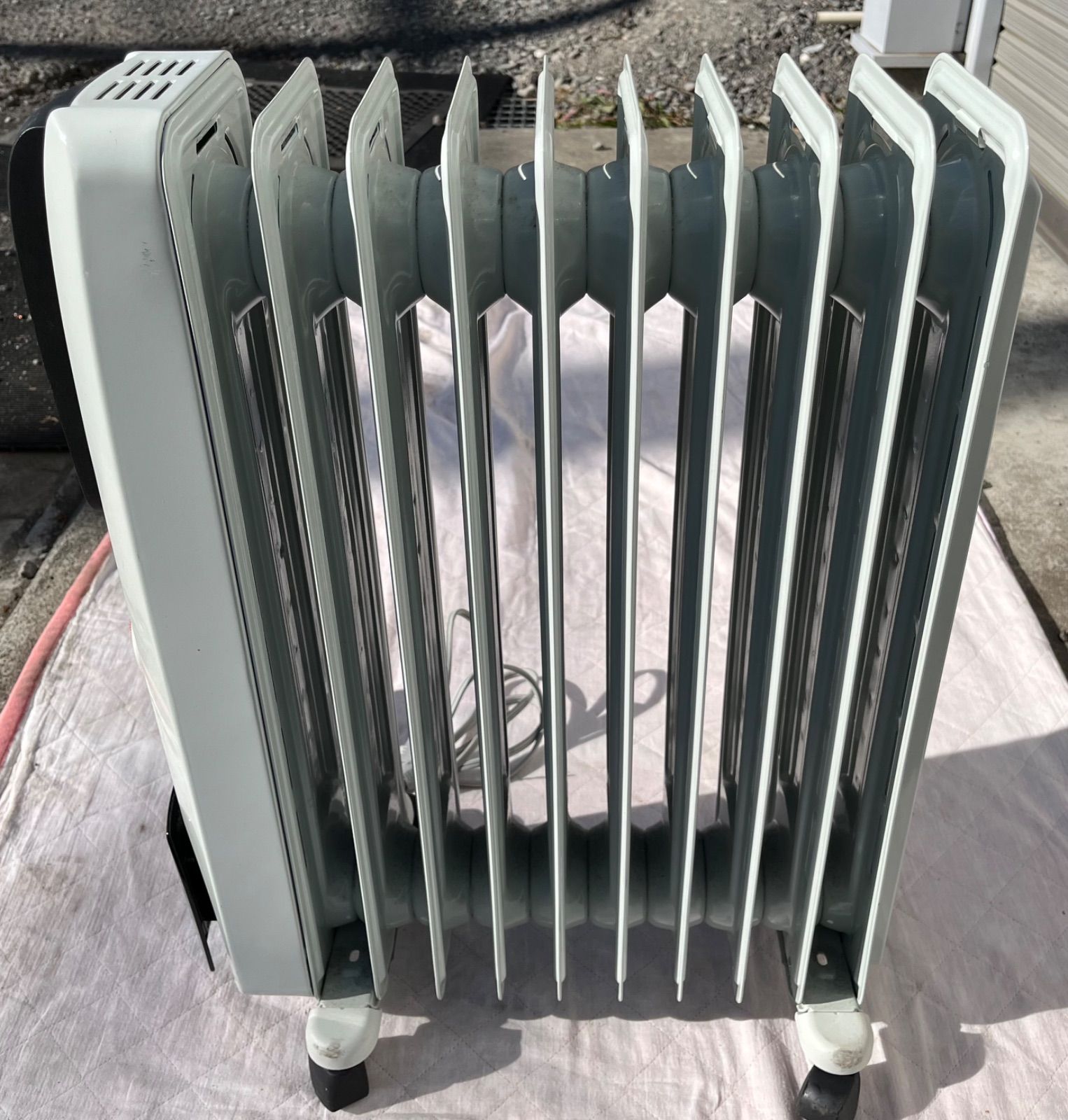 DeLonghi デロンギ オイルヒーター H771015EFSN-BK 1500W - メルカリ