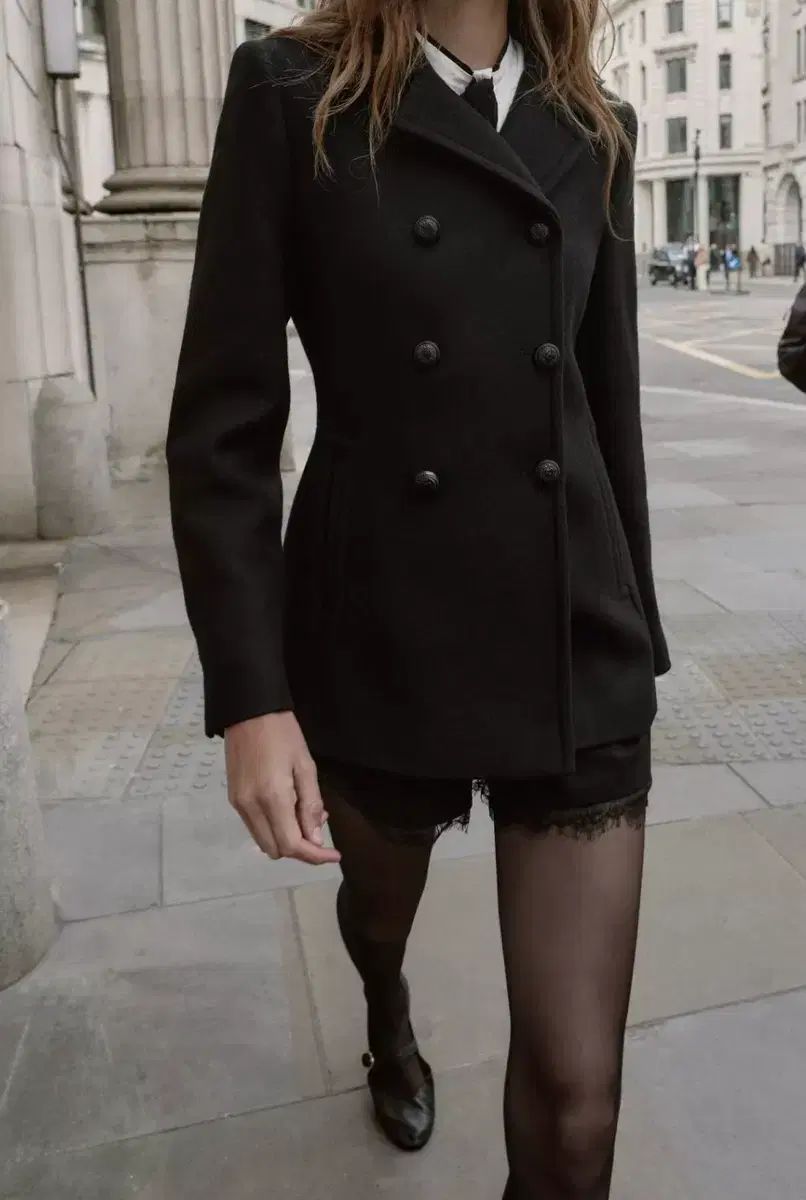 Ｓ*様 【期間限定価格】【美品】ZARA 黒 ファー風 ダブルブレストロングコー S*様 【期間限定価格】【美品】ZARA 黒 ファー風 ダブルブレスト