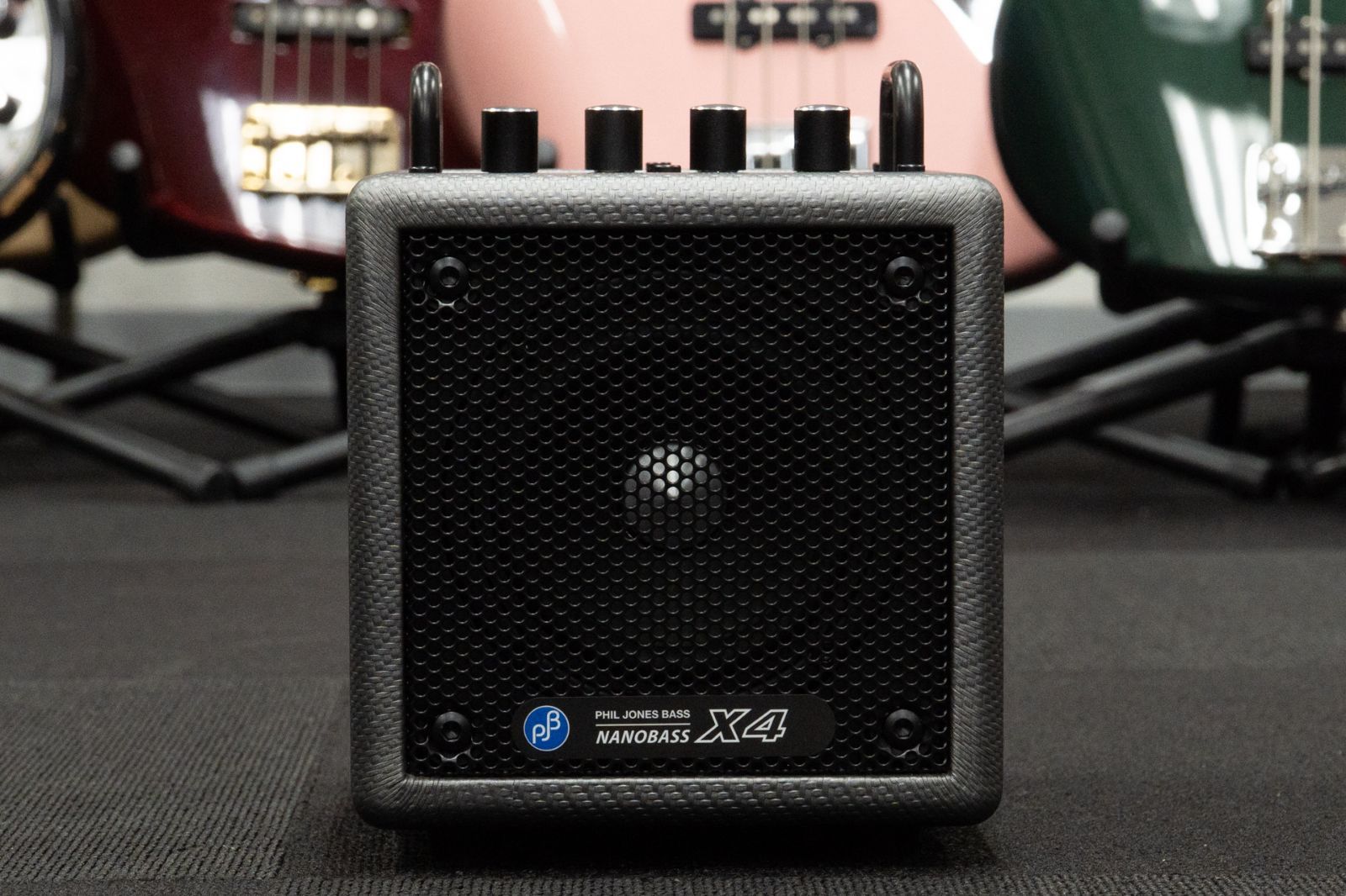 PHIL JONES BASS X 4 Carbon Silver GIB横浜