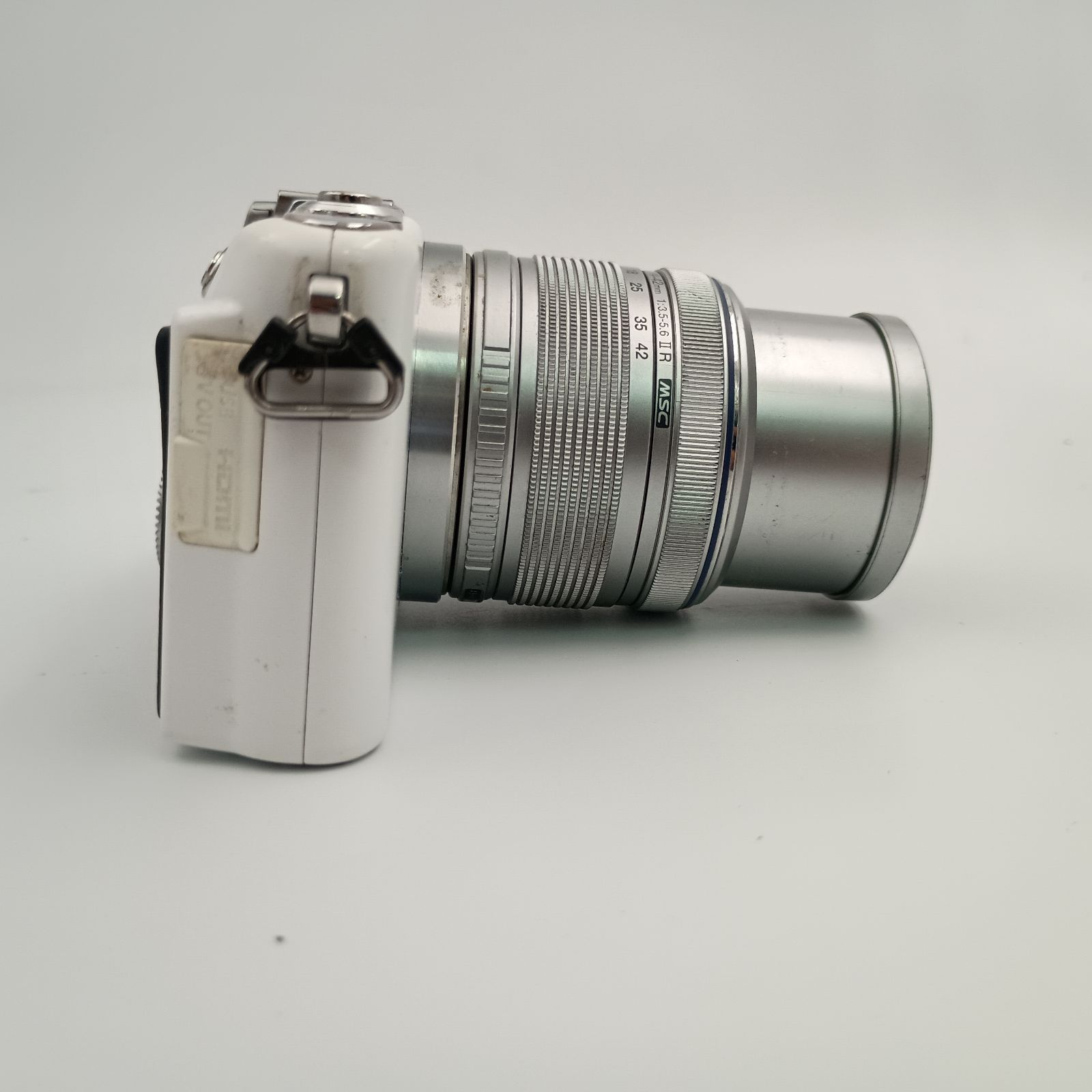 Olympus Pen Mini E-PM1 White DIGITAL Camera オリンパス デジタル 白