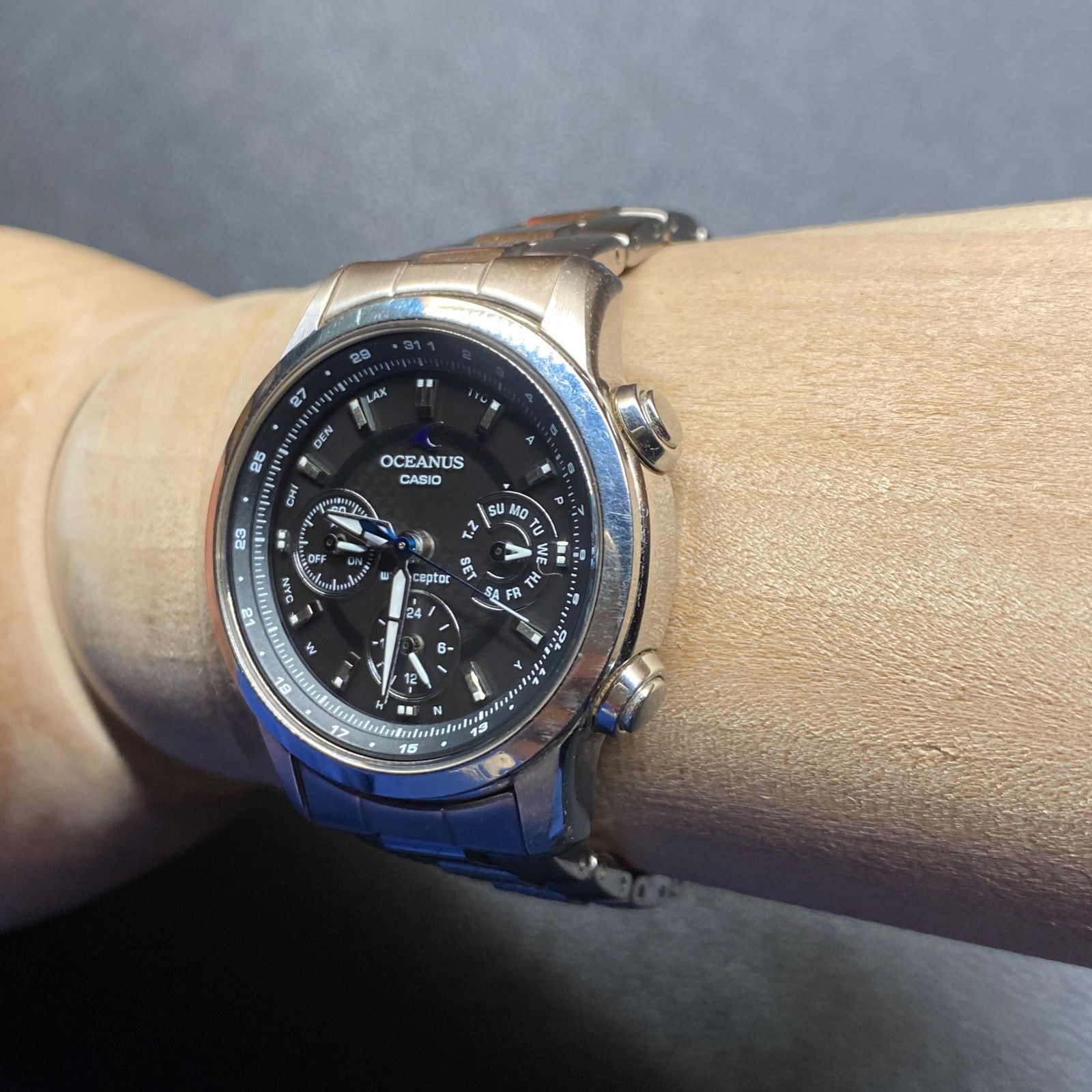 オシアナス クロノグラフ