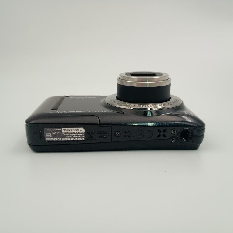 Kodak PIXPRO FZ53 黒 コンパクトデジタルカメラ Kodak PIXPRO FZ53 黒 コンパクトデジタルカメラ