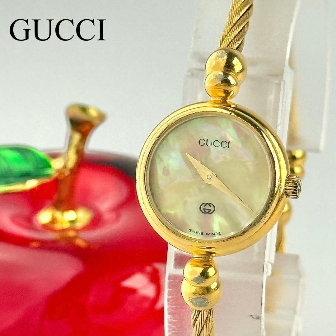 新品電池】566 グッチ シェル文字盤 レディース バングル ラウンド