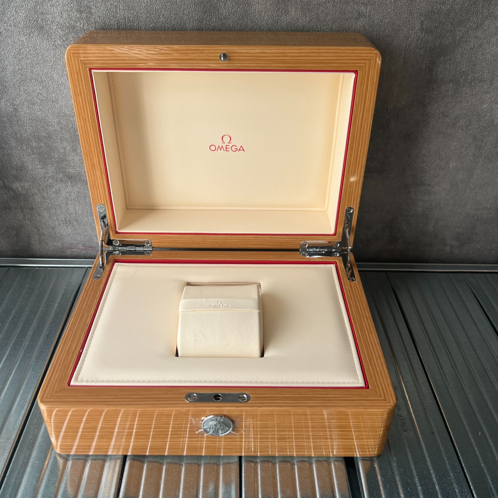 オメガ OMEGA 空箱 時計ケース BOX 取扱説明書 巾着 カードケース付