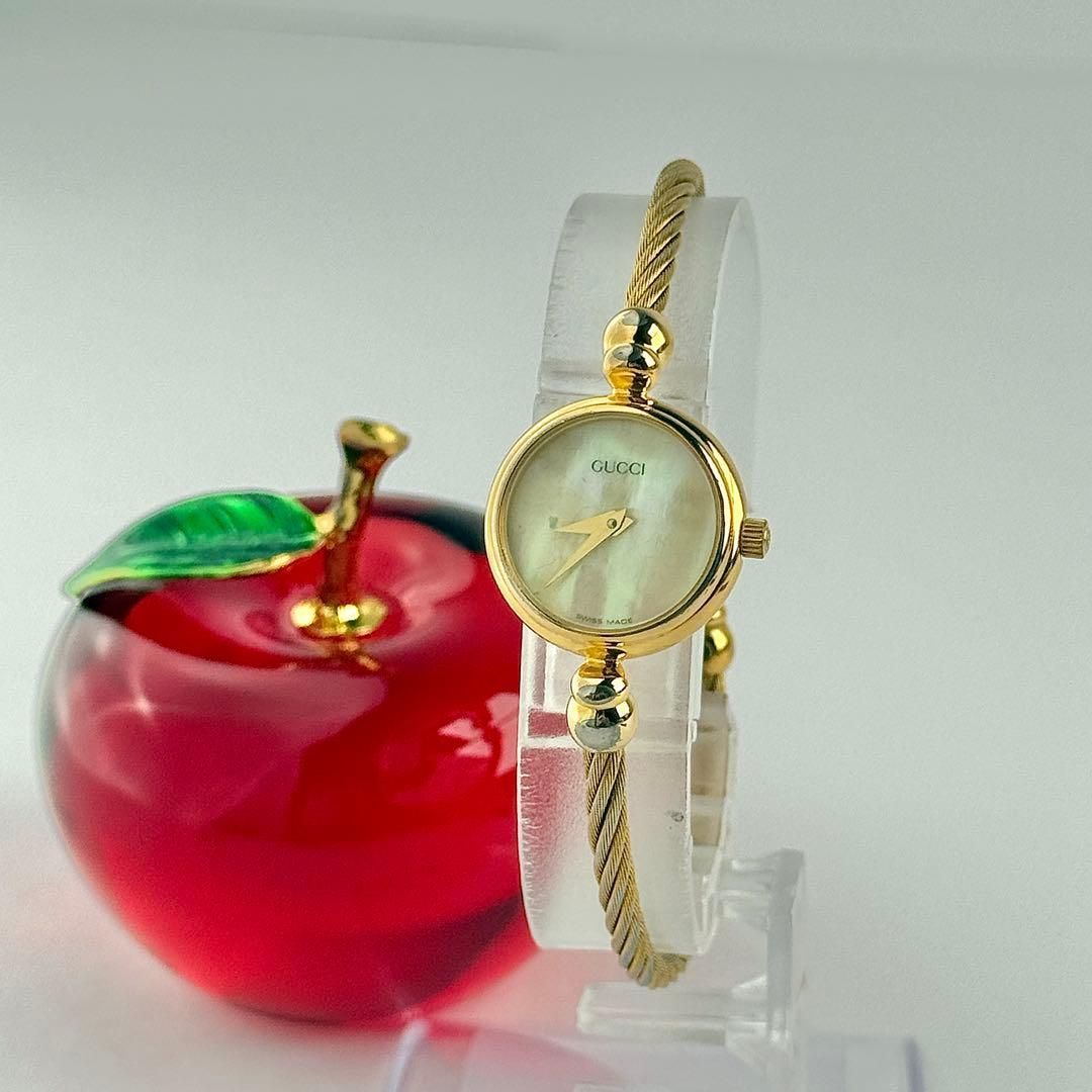 新品電池✨　グッチ　チェンジベゼル　レディース　バングル　シェリーライン　腕時計 新品電池✨ グッチ チェンジベゼル レディース バングル シェリー