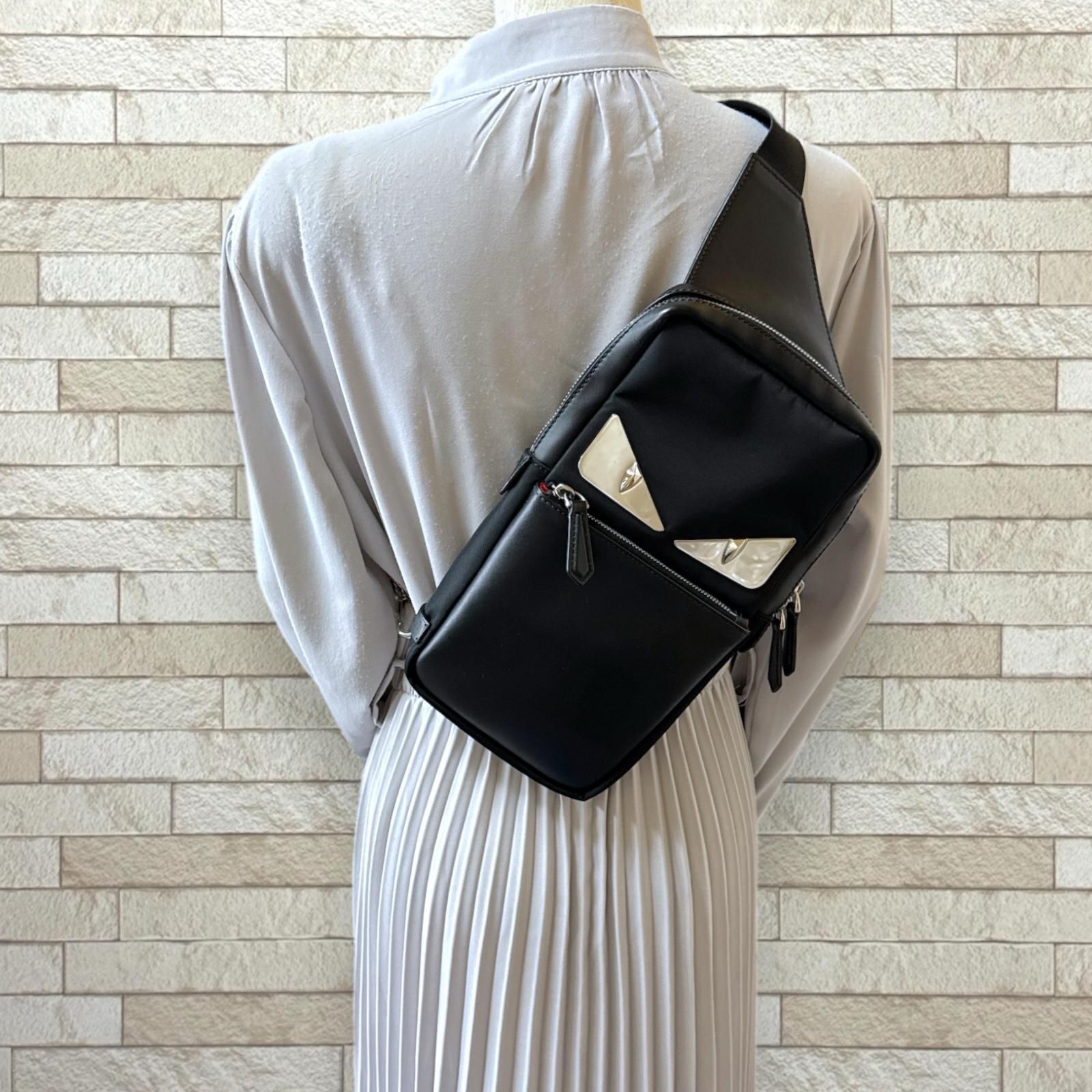 フェンディ バッグバグズ ボディバッグ レザー 7 VZ 033 A 2 FT ブラック メンズ FENDI