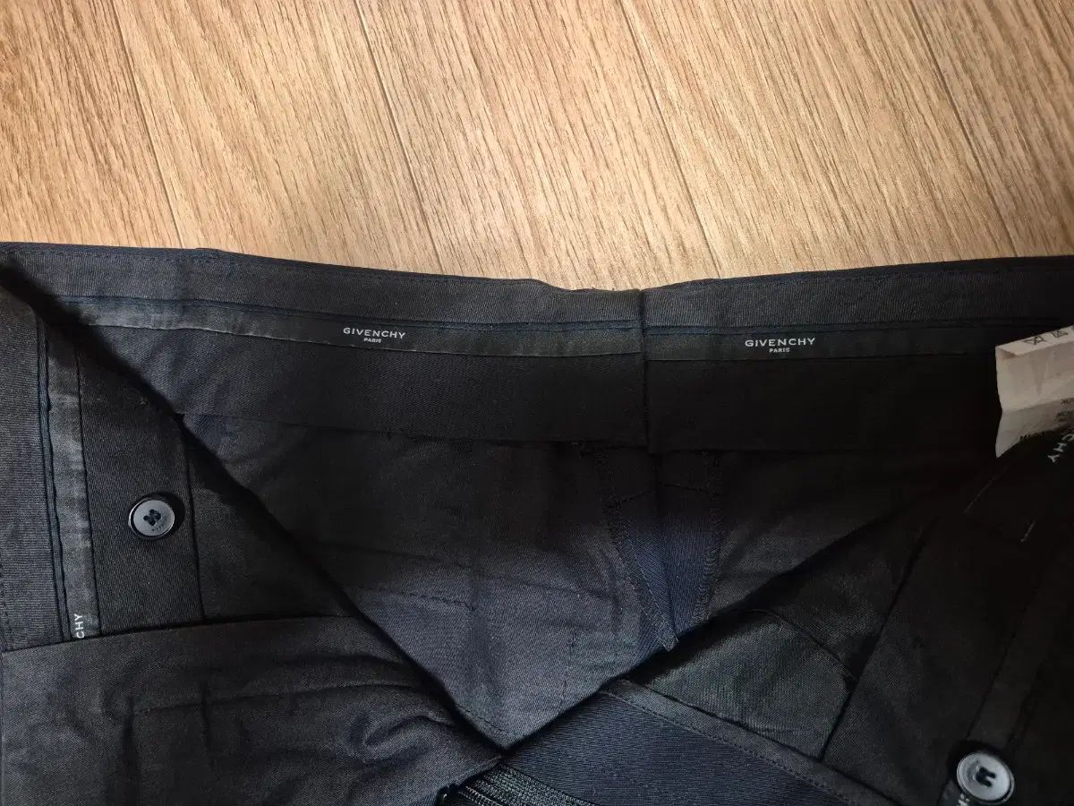 ジバンシィ スーツセットアップ ファッション ネイビー M 希少XL