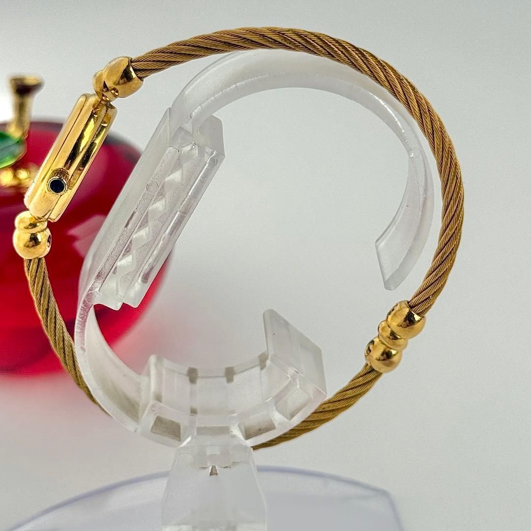 グッチ シェル文字盤 バングル ラウンド 新品電池 レディース 腕時計