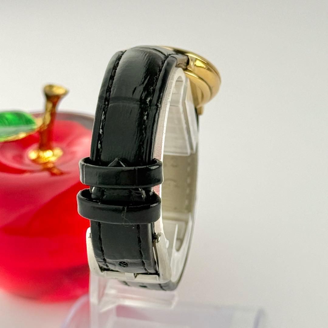 グッチ ゴールド 新品ベルト 新品電池 レディース 腕時計 543 - メルカリ