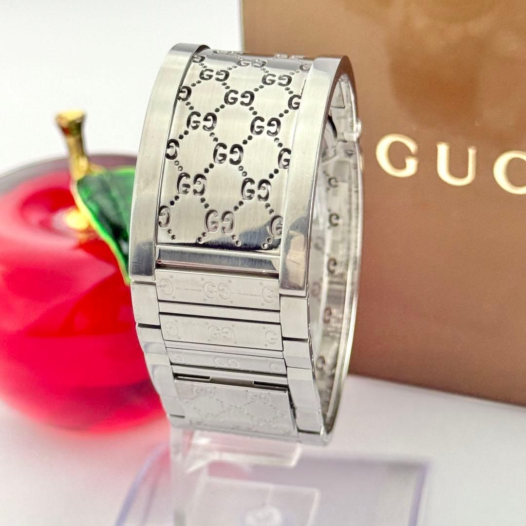 グッチ トワール 112 2重ダイヤベゼル 新品電池 レディース 腕時計 702