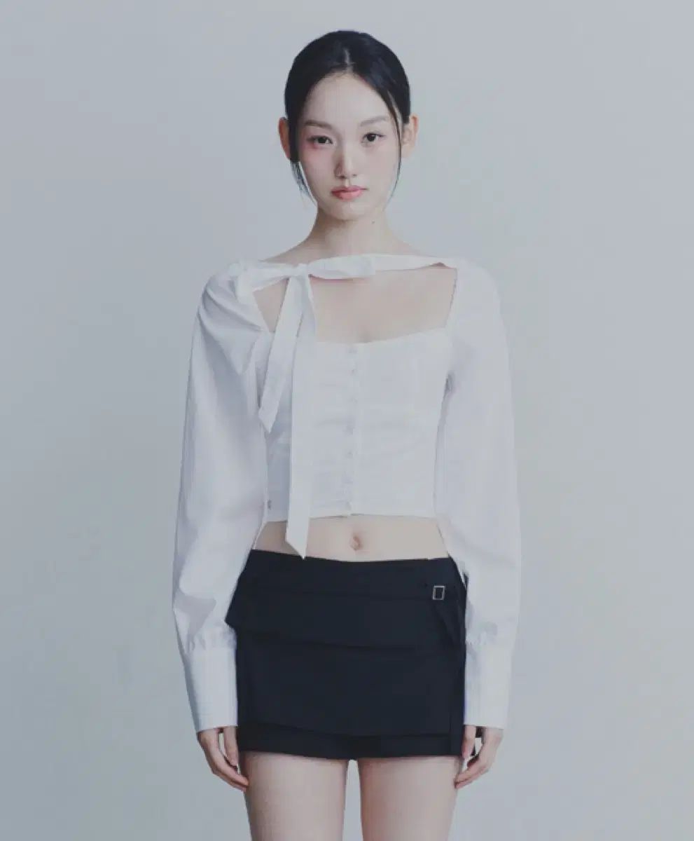 ペインオアプレジャー ビアンカ SQUARE NECK BLOUSE ブラウス