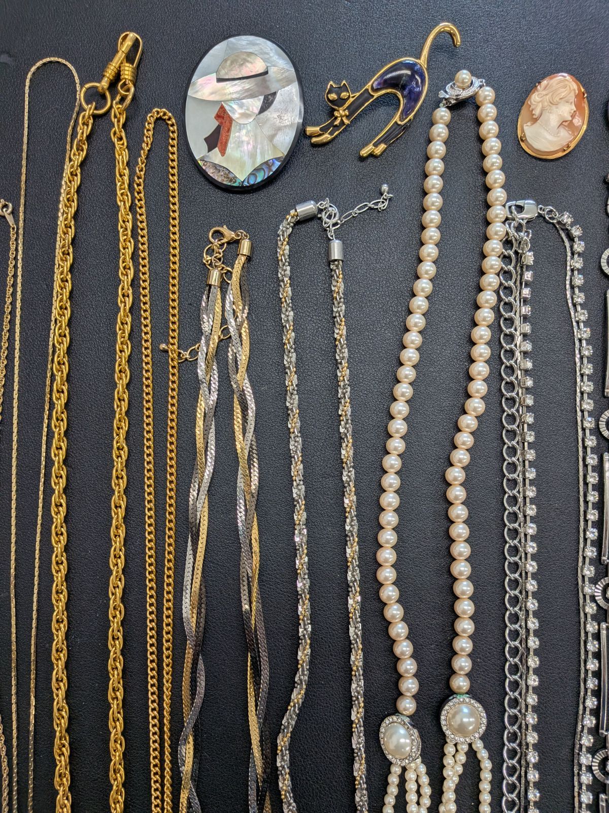 遺品整理 まとめて㉜】ジュエリー 20点 ネックレス ブローチ